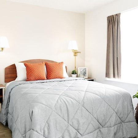 Intown Suites Extended Stay Atlanta Ga - Ksu Кеннесо Екстер'єр фото