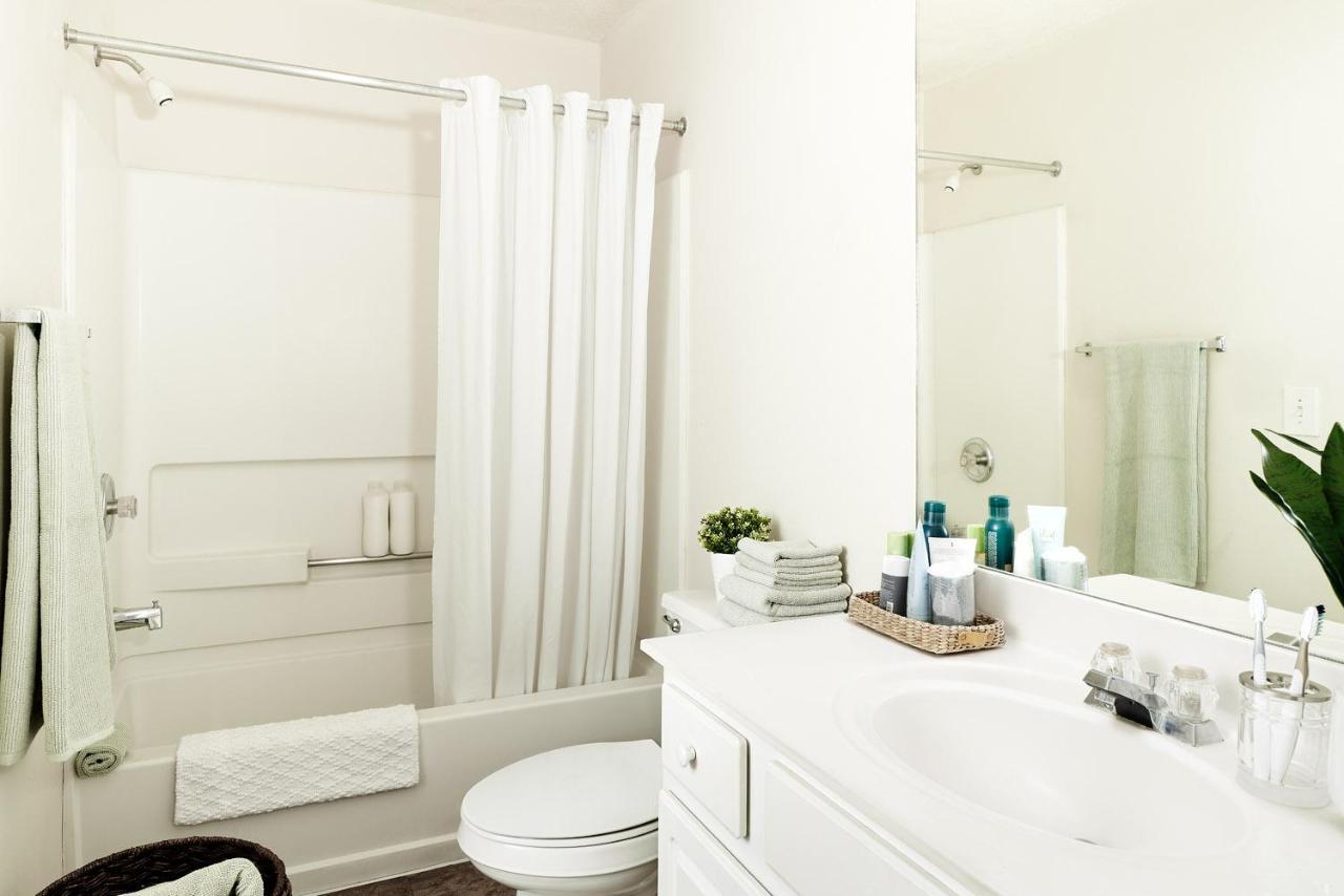 Intown Suites Extended Stay Atlanta Ga - Ksu Кеннесо Екстер'єр фото